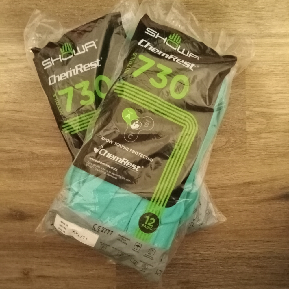 2 Packs.HMA lab NITRILE-Solvent Gloves. Pact of 12. XXL-11 SIZE. Brand new.